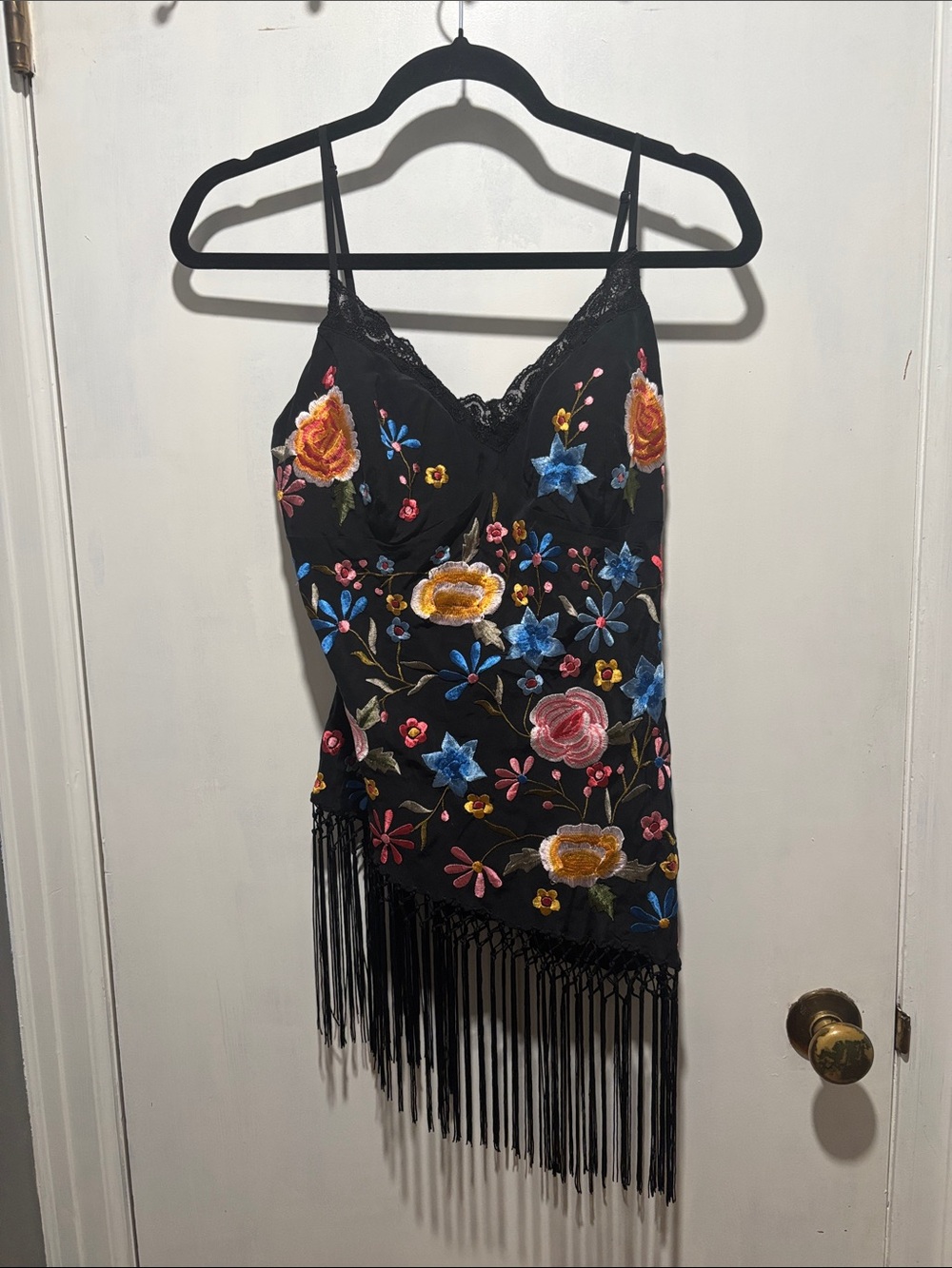 New NWT CACHE vintage silk fringe tank top embroidered flowers size small